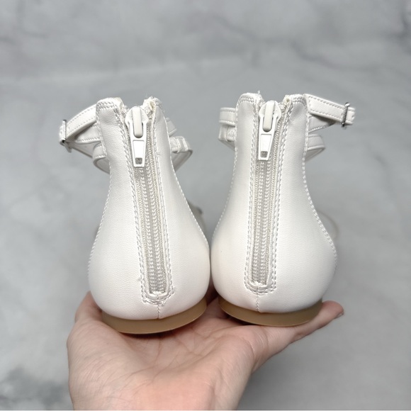 NEW BCBGeneration Kline Embellished Toe Ring Strappy Square Toe Flat Sandals 10 - Picture 6 of 10